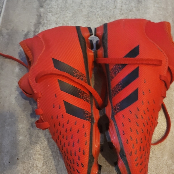 Adidas Red Predators - Picture 6 of 6